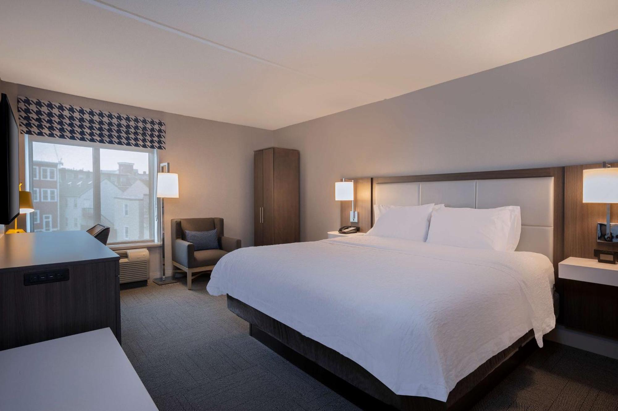 Hampton Inn By Hilton Boston/Cambridge Eksteriør billede