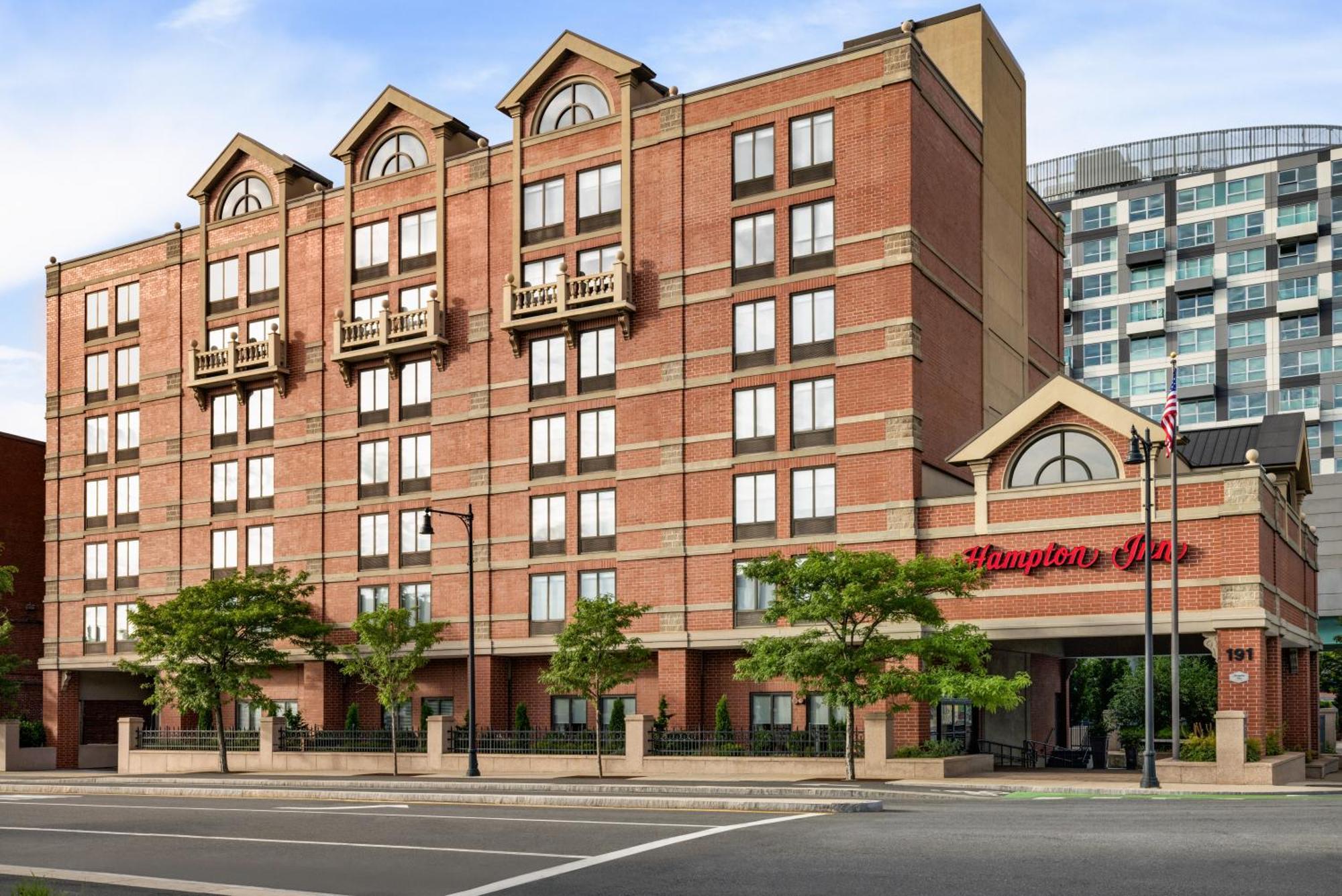 Hampton Inn By Hilton Boston/Cambridge Eksteriør billede
