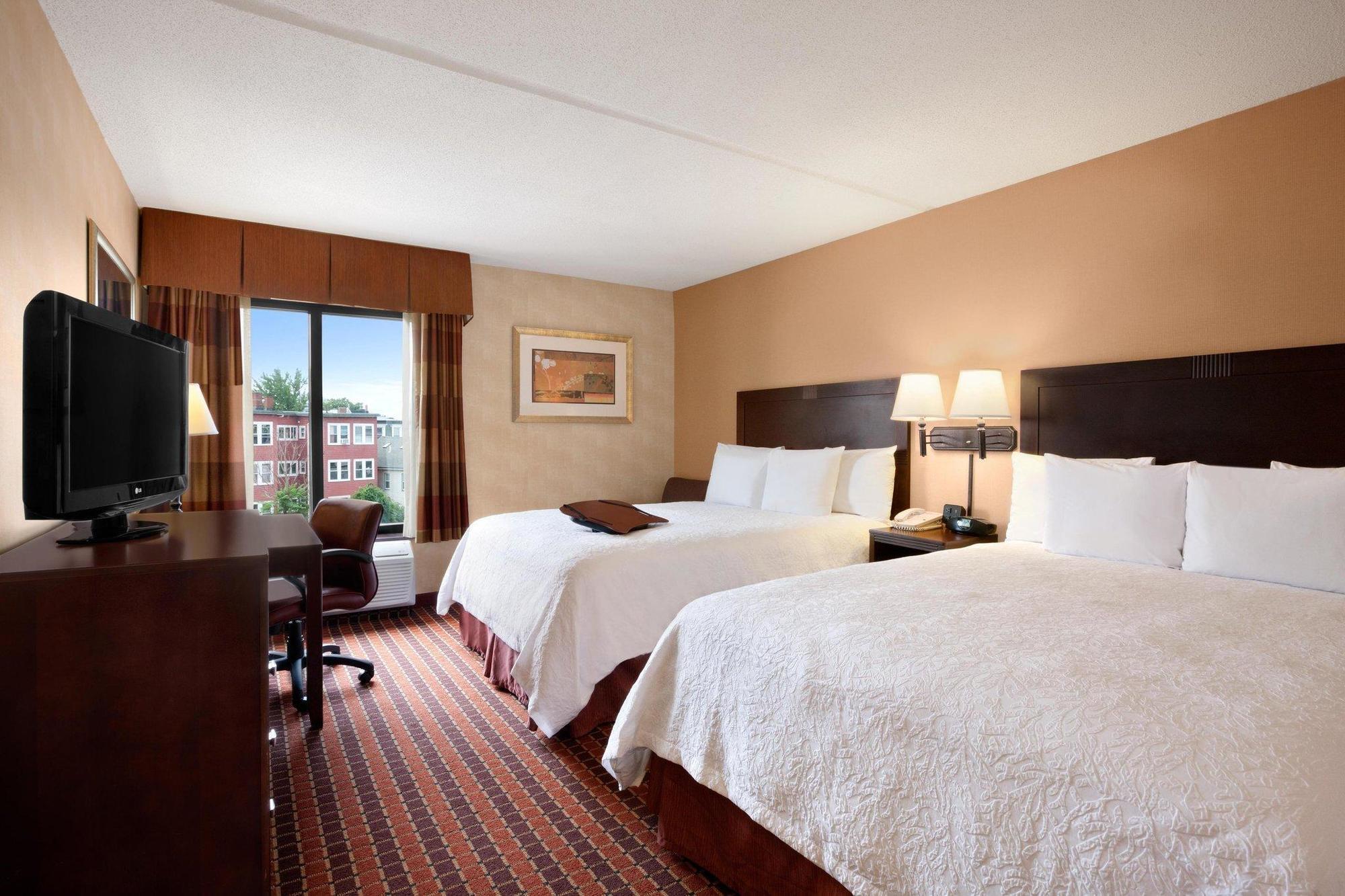 Hampton Inn By Hilton Boston/Cambridge Eksteriør billede
